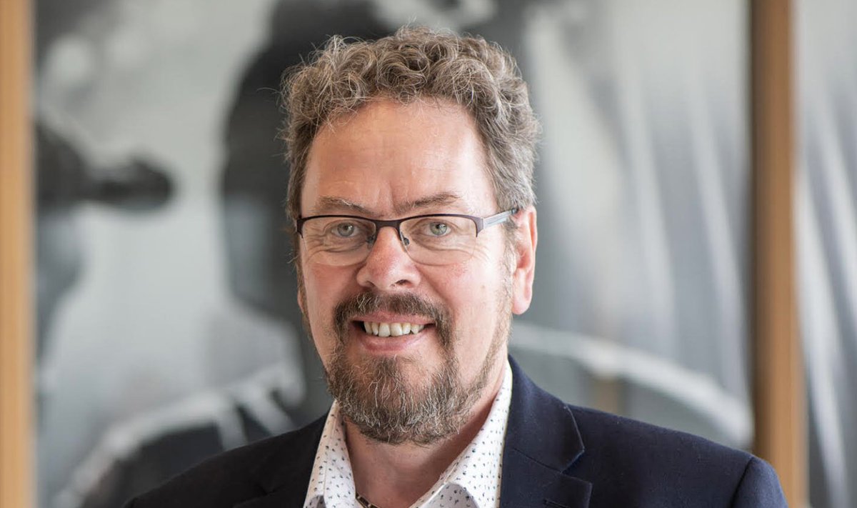 AVTechEurope's tweet image. &quot;The closer we can get to a completely intuitive or automatic user interface, the easier it is to gain acceptance of a new technology or installed systems&quot;. Find out what else @shuresystems&apos; Rob Smith thinks will be important throughout 2020 #AVtweeps 
installation-international.com/business/ar-vr…