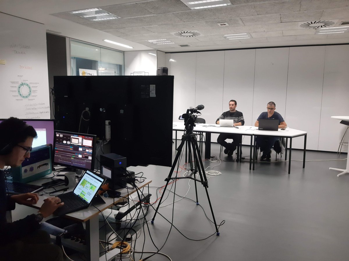 tknika's tweet photo. Zailtasunak zailtasun @FPeuskadi irakasleen prestakuntza ahal den neurrian egokitzen saiatzen ari gara. Gaurko @Docker prestakuntza online eskeintzen ari gara.
La formación sobre @Docker para el profesorado de @FPeuskadi ha pasado a la modalidad online.
Barkatu eragozpenak https://t.co/NMuQSt8mol