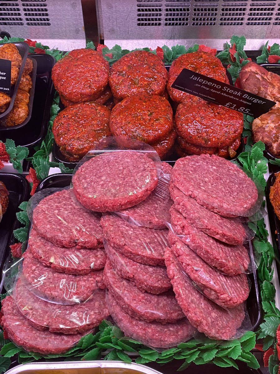 Fancy a burger for tea? We have got you covered - plain beef, jalapeño steak and chicken &amp; chorizo 😋🍔🍟 #burger #flavours #homemade #tasty #easytea