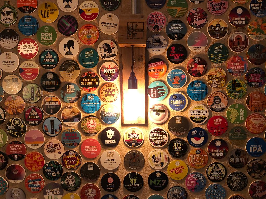 HammertonHouse's tweet photo. Apparently Thursdays the new Friday!? Serving a wide range of beer styles and other non beery drinks from 4pm today! 🍻🎉🙌 #houseofhammerton #hammertonbrewery #craftbeer #ipa #pale #sour #stout #imperialstout #milkstout #cocktails #hollowayroad #Islington #craftpub https://t.co/B7BV4f6uyB