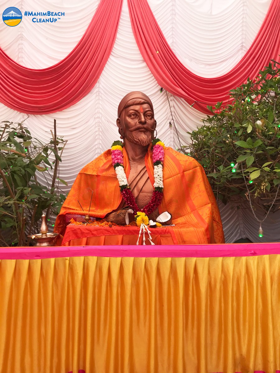 mahimbeach's tweet photo. Celebrated Shivaji Jayanti with our Koli family today.
Letโs honour the legacy of Chhatrapati Shivaji Maharaj by protecting our environment and beating plastic pollution!
#MahimBeachCleanUp #ShivajiJayanti #JunaMangalwadi #iChooseToClean #CleanSocietyCleanNation #DoYourBit https://t.co/Zqyh5c4Zcr