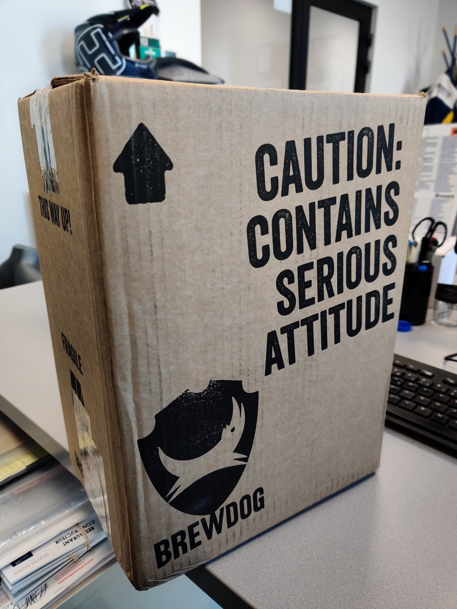 grimcel's tweet photo. It's #PunkOClock ! Look what the mailman just brought in ^_^
Must, keep cool ... And wait until tonight at home to open the package :)
#BeerForPunks
poke @BrewDog https://t.co/AjfAYZ8m6k
