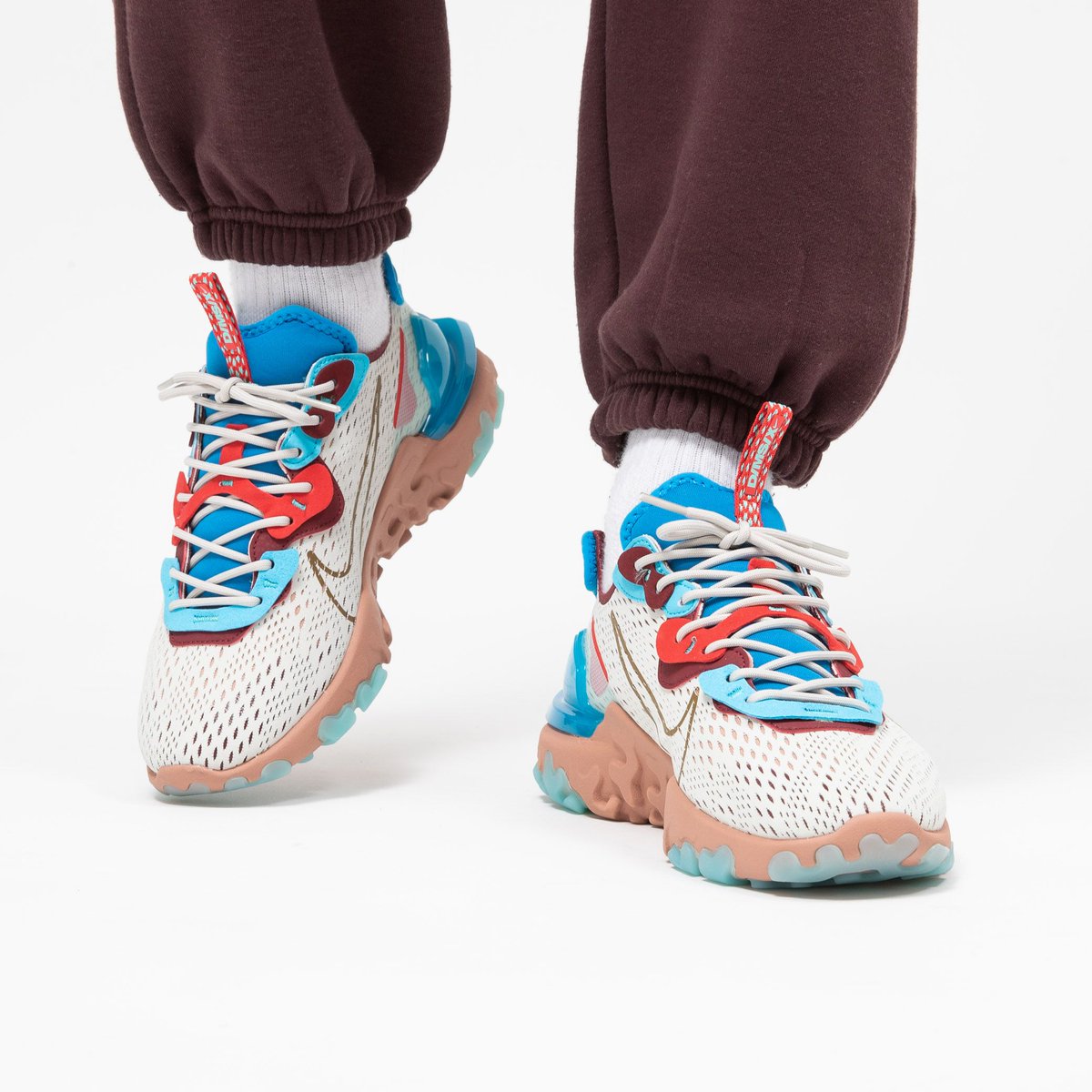 nike react vision desert oasis