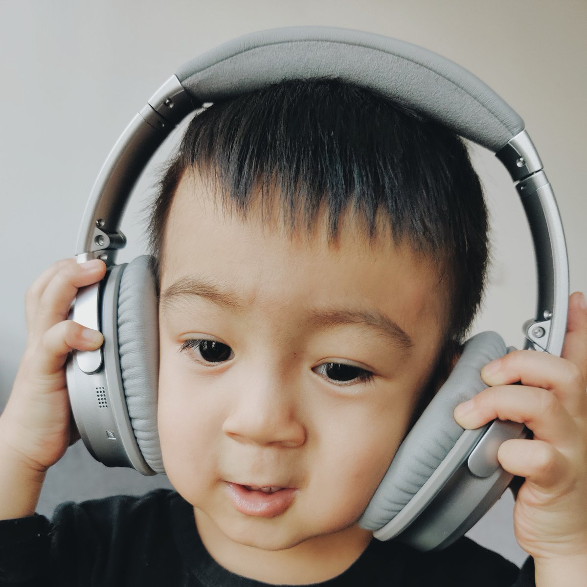EPMGyork's tweet photo. Want to get stuck into something new? How about a #free (or at least very cheap) #audiobook ? Narration, effects, and original scores? @RedFoxAudio1 will be bringing you a library of auditory adventures, so give them a follow to be the first to hear all about it! https://t.co/q3k09ZZnOy