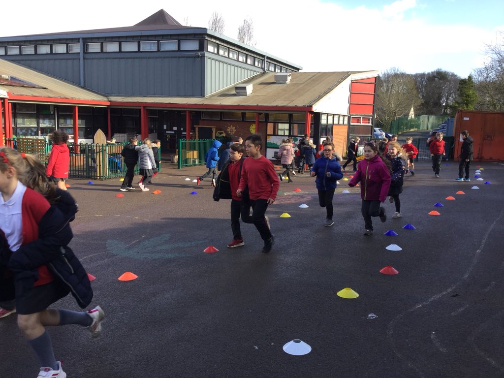 PPSMrsJones's tweet photo. Blwyddyn pedwar were exuberant during the daily mile. @PPSHealth_Well @PPSMrsGooding https://t.co/0EahLHfsh3