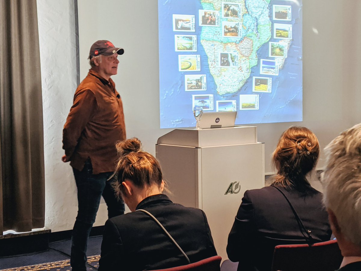 corpsec_tv's tweet photo. Florian Wagner zum Projekt "African Waters" und den vielfaltigen Hintergründen der Wasserknappheit auf dem afrikanischen Kontinent  - heute auf der #BVSW Wintertagung. #cstv #africanwaters https://t.co/CQJ1CjDZsU