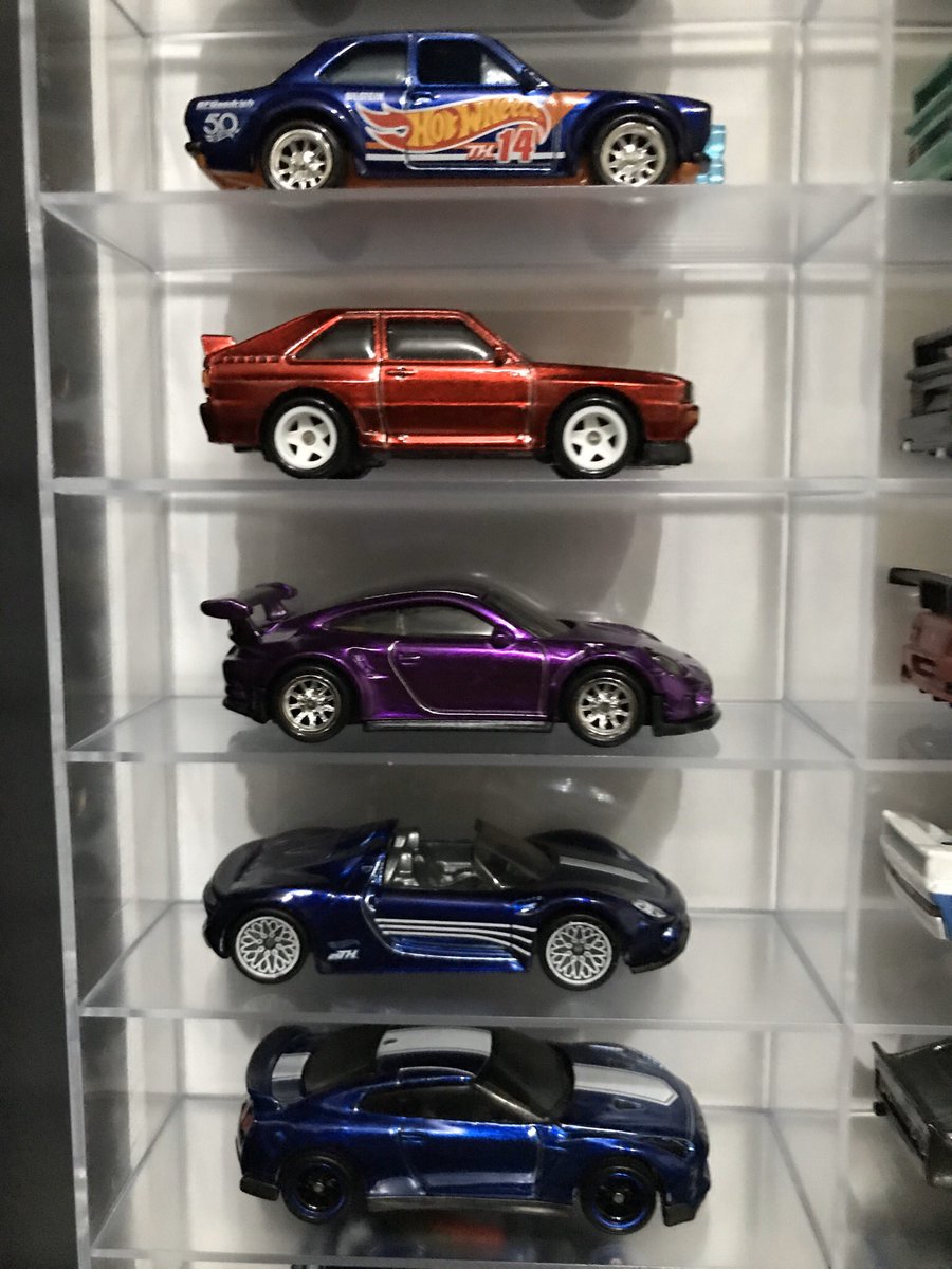 MODELS64BE's tweet photo. A big thanks to @king_diecast and @johnnys.diecast for helping me find these display case! I will need some more ๐คฃ๐ฅ๐ฅ #hotwheeels #hotwheelscollectors #hotwheelscollector #hotwheelsdiecast #hotwheelsdiecastcars #matchbox #matchboxcollector #diecastdisplay #diecastdisplaycase https://t.co/2jMJP4oiFQ
