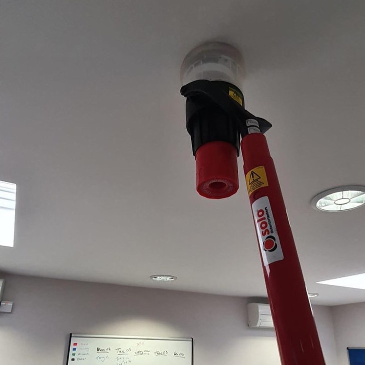 Nordtech_SPb's tweet photo. Компания ABN Integrated Services Ltd из г. Харлоу, Великобритания выполняет тестирование датчиков пожарных сигнализаций с использованием комплекта SOLO от Detectortesteres.
#ABNIntegratedServices #FireDetection #FireAndSecurity #Detectortesters #Solo #NoClimb #Nordtech https://t.co/myEnCbaw9y