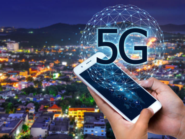 KellyOblitas's tweet photo. 'New Aruba technologies let enterprises use wi-fi to extend 5G service indoors' | ZDNet https://t.co/emT83sWgAb https://t.co/nNbaHVFtBt