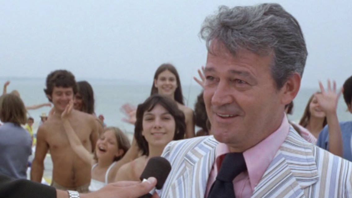 "I'm pleased and happy to repeat the news that we have, in fact, caught and killed a large predator that supposedly injured some bathers. But, as you see, it's a beautiful day, the beaches are open and people are having a wonderful time." #CobraMeeting