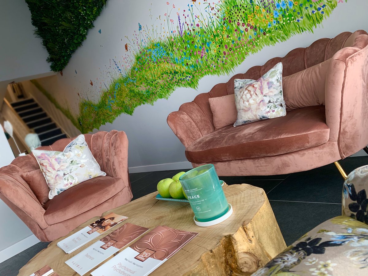 360wellbeingce1's tweet photo. Behind the door at 360 , call in and see our amazing team #ivdrip #Wellbeing #colonic #nutrition #CBD https://t.co/E7UsdnrEs4