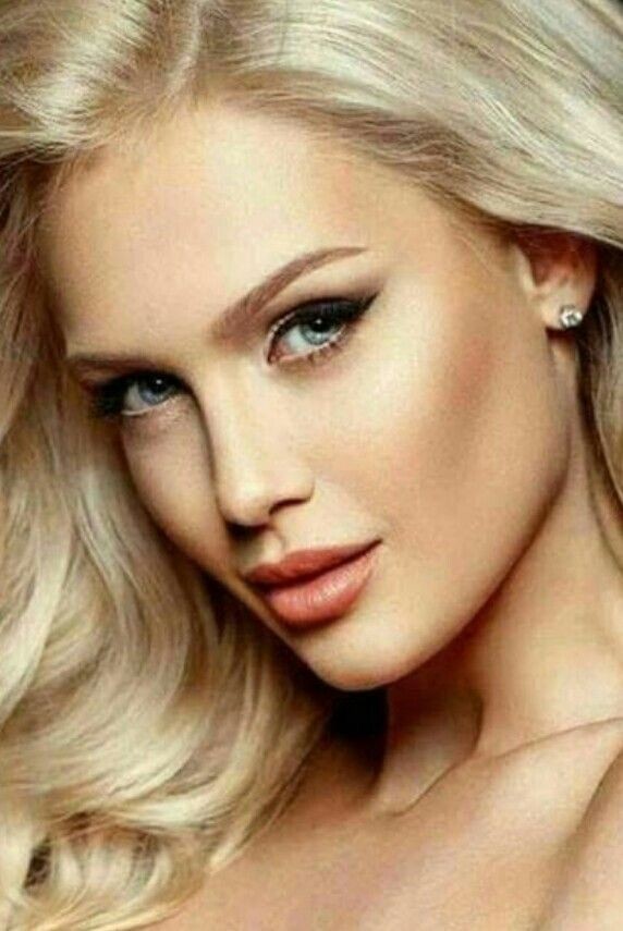 Be a girl with adventure, a lady with confidence, a woman with bravery.              * Integrity is everything.