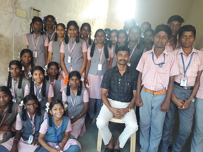 tawikisource's tweet photo. அரசு மேல்நிலைப்பள்ளி, நாங்கூரில் ஒரு நாள் விக்கிமூல தொடர்தொகுப்பு நிகழ்வு 3 மார்ச் 2020யில் நடந்தது. 26 பள்ளி மாணவர்கள் காலை 9.30 மணி முதல் மாலை 4.30 மணி வரை 576 பக்கங்களை மெய்ப்பு செய்தனர். நிகழ்ச்சியைத் நடத்தியவர் ஆசிரியர் @smilingsri. உதவி @balajijagadesh நிதியுதவி @CISA2K https://t.co/KBd5EjgUE5