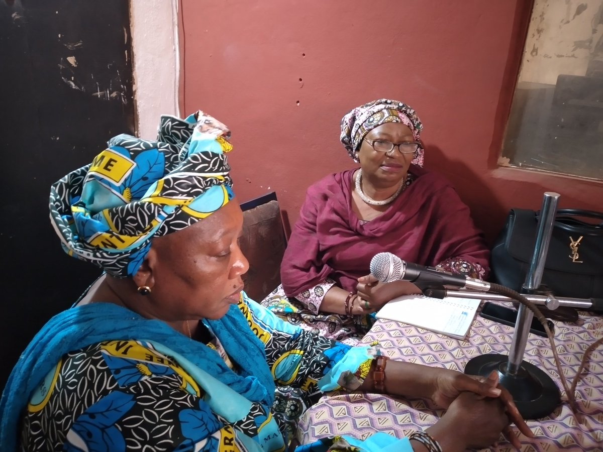 LepafMali's tweet photo. La premiere émission du projet Leadership Politique Accru des Femmes #LEPAF Lepaf Mali sur la radio Guintan 94.7MHZ la voix des femmes.Le thème de cette émission est la loi 2015-052 du 18 décembre 2015 pour la promotion du genre.Ces émissions sont réalisées par @LepafMali https://t.co/ucYetqQNQx