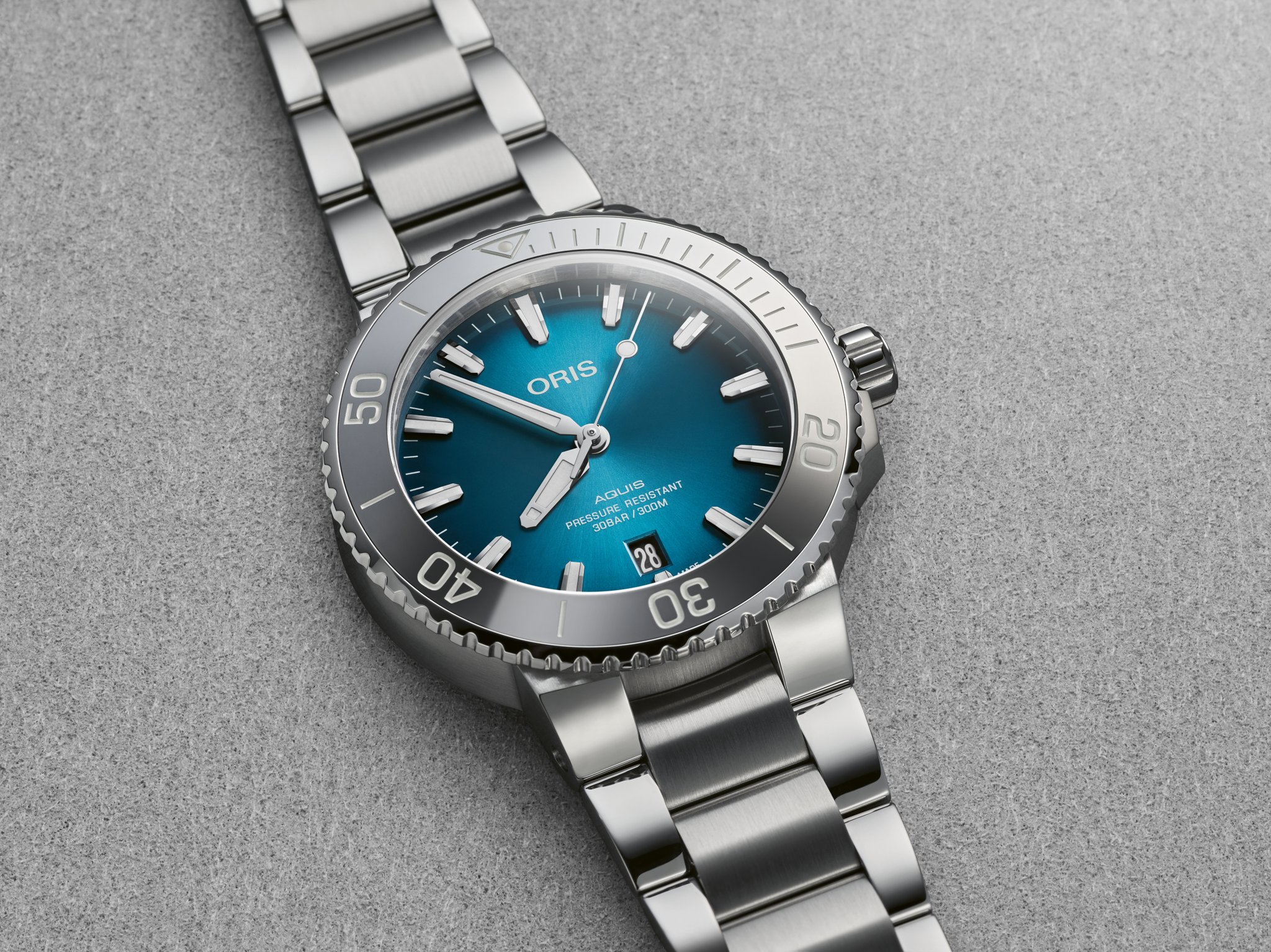 Oris aquis date 39.5 hotsell