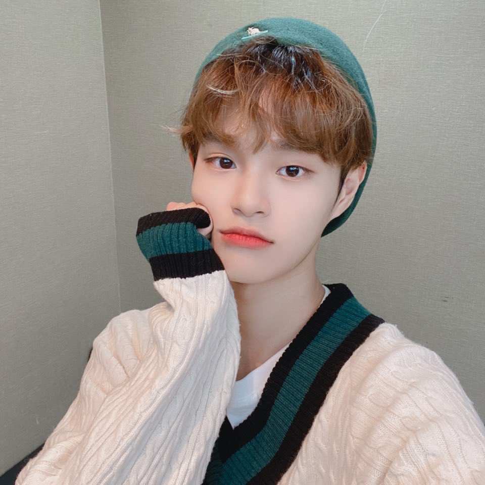 day 71, march 11thlee daehwi➪ ab6ix - lead dancer, lead vocalist, center, face of the group, maknae➪ bias - regularUR SOOOOO CUTE ILY ILU