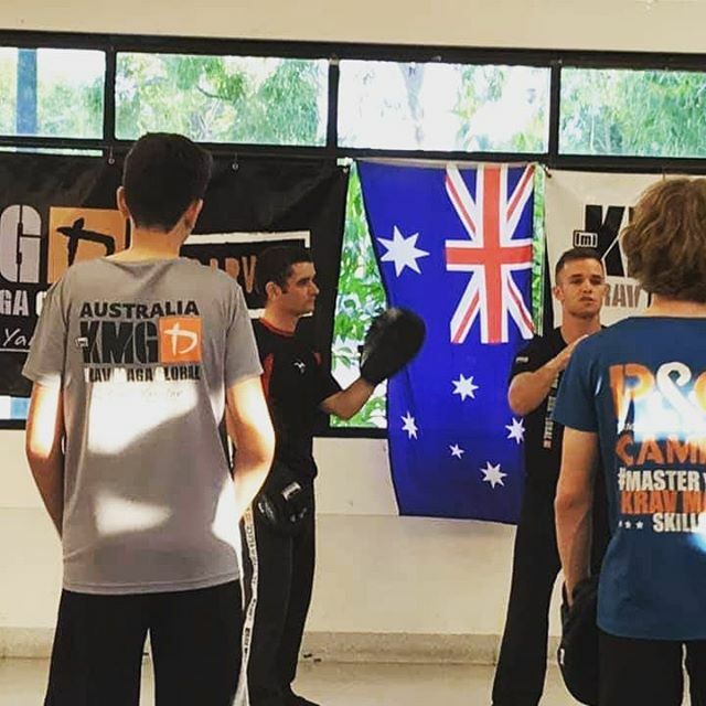 KravMaga_SD's tweet photo. John and Dave teaching in Darwin. With our Kelly there now too. The #kravmagaselfdefence family is slowly taking over the north. 😝👊 #kmg #kravmaga #kravmagaglobalaustralia #kmgaustralia https://t.co/0VMsomM6qs