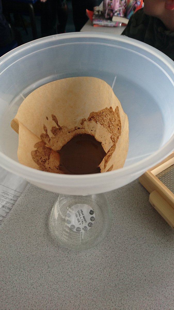 PembrokePrimary's tweet photo. Science investigation - Can I clean dirty water? #authenticlearning #livinglevels #newcurriculum #science https://t.co/XKoyelcBi9