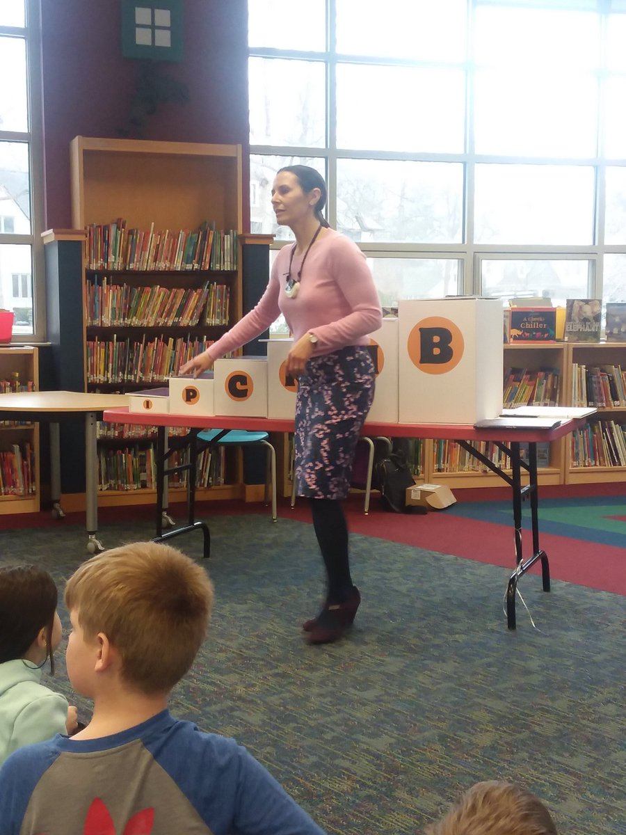 kimberghareeb's tweet photo. We are so lucky to spend time this morning with the author of Grama's Hug!  She's inspiring all of us to be future authors and illustrators!  @QuartonBears @amynielander @BirminghamPS  #MarchIsReadingMonth #ReadingRocks https://t.co/13P4tBX1Wx