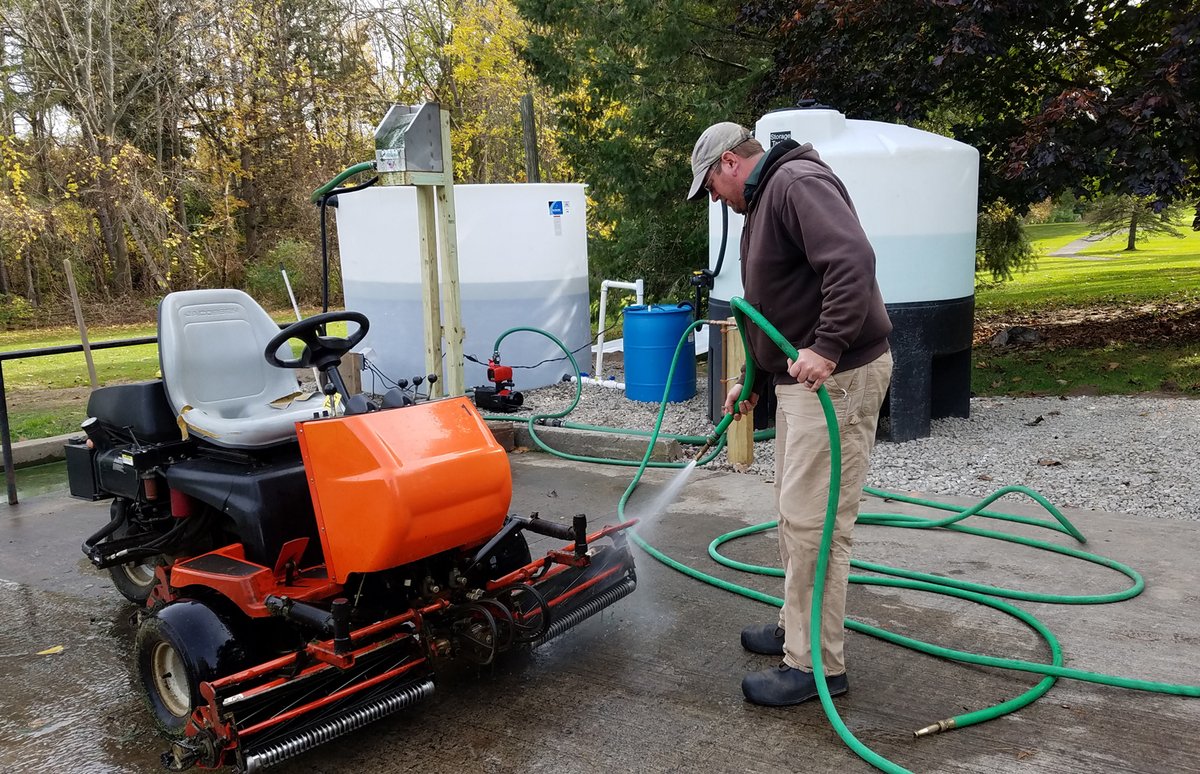 GCM_Magazine's tweet photo. A New York golf course’s self-contained equipment washing system has slashed water use, curbed environmental impact, and provided a model for other businesses looking to better manage grey water: https://t.co/kejsgNQz3b. #GCMRewind https://t.co/vKlhU7QuTS