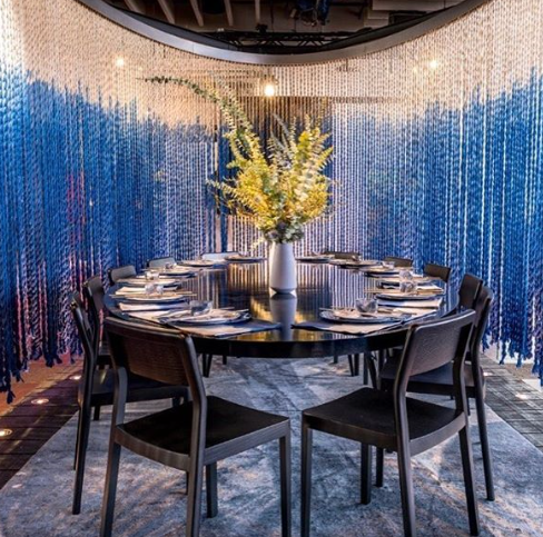DIFFANational's tweet photo. #TBT to @RockwellGroup installation for #DiningbyDesign2018!
#DIFFAnational #DIFFA #makeaDIFFArence #fightingaids #fightingstigma #fundraising #interiordesign #innovativedesign #homeanddesign https://t.co/9x5sNIRHA6