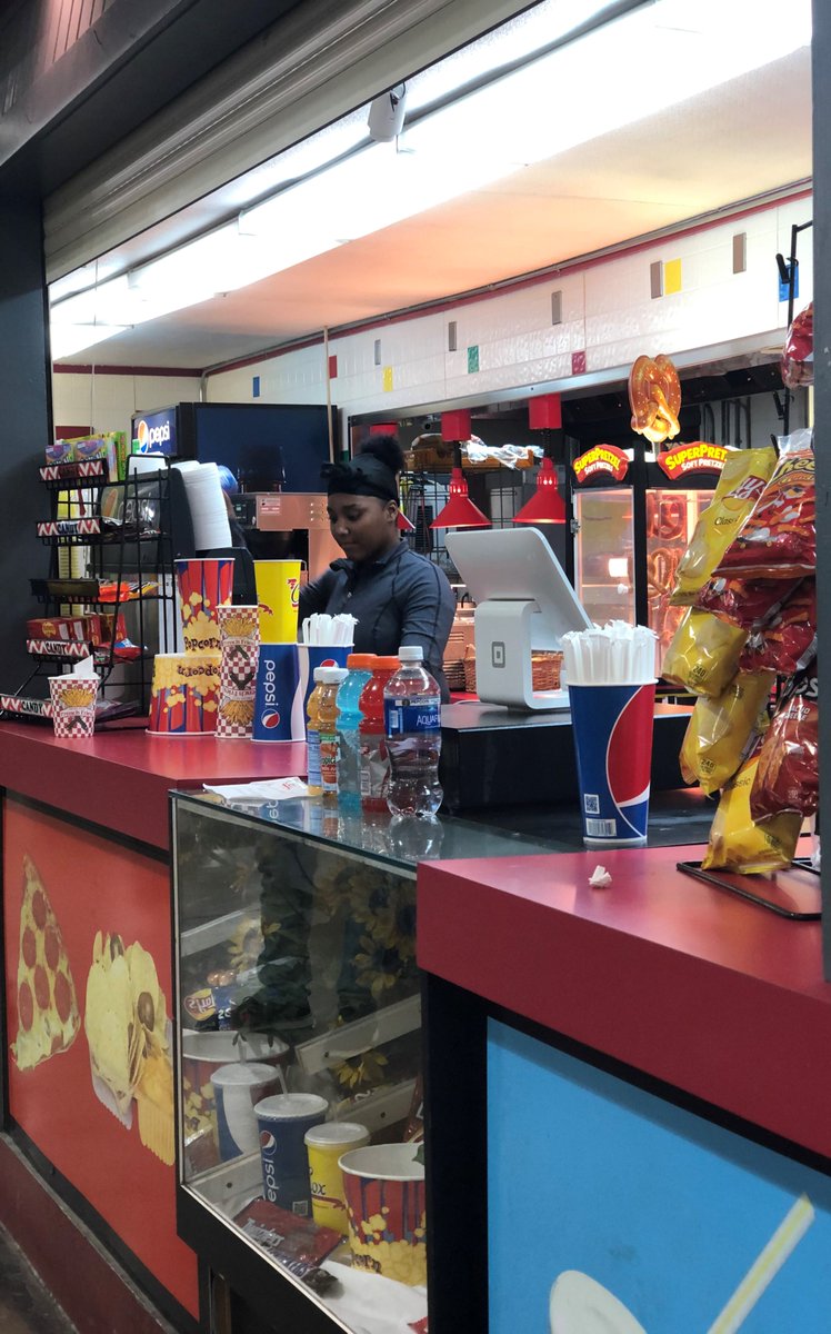 CbyCox's tweet photo. The International Gem and Jewelry Show is all weekend long! We will see you at our concession stands this weekend! #concessions https://t.co/KJlN51m4zu