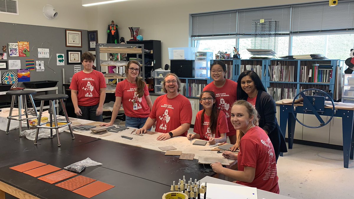HCMSEllis's tweet photo. #BCMSDayOfService it’s a work of heart! @BcmsRaiders @ltisdschools @LTFineArts @Mrs_L_Keogh https://t.co/deA7NkrXst