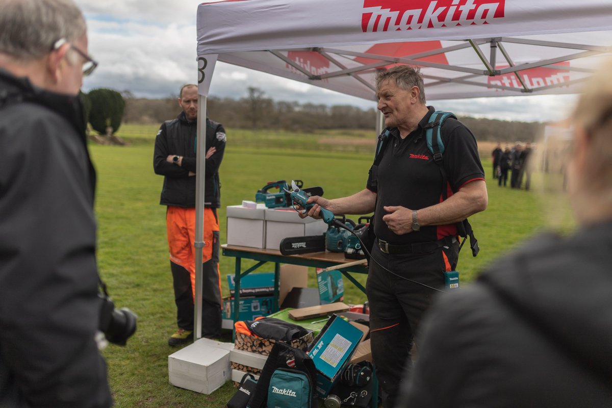 fastfixbristol's tweet photo. ***NEW CORDLESS GARDEN TOOLS ADDED TO THE LXT RANGE***

We got the opportunity on Tuesday to go up to Stratford-upon-Avon and see some of the new Makita garden tools. Check out some of the images from the day.

#makita #makitauk #garden #tools #fastfixbristol https://t.co/NnxKZF4ezx