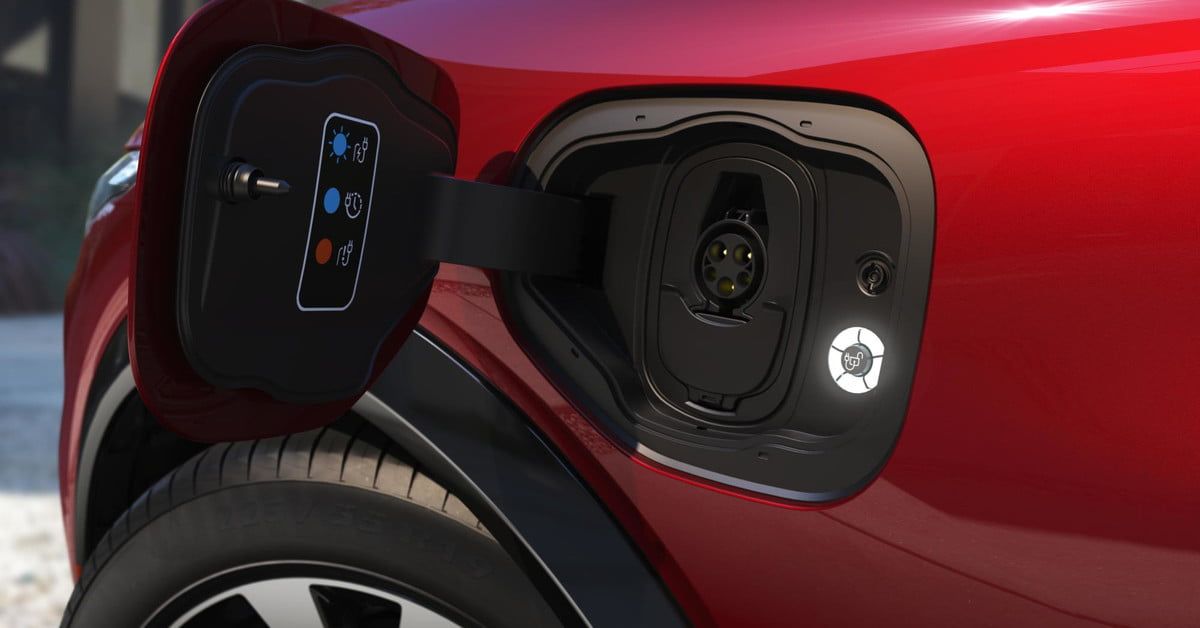 FixColoRoads's tweet image. States levy fees on EV. #coleg #copolitics 
buff.ly/35dZpQQ