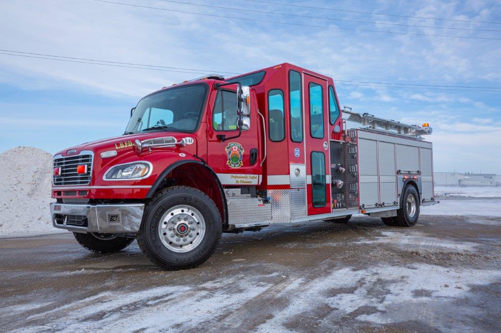 CaribooRD's tweet image. Four of our #volunteer fire departments are proud owners of new fire engines: Interlakes, Kersley, Lone Butte &amp;amp; Forest Grove.

We're also ordering new trucks for Barlow Creek and Deka Lake VFDs this fall, to arrive in 2021.

Learn more: bit.ly/2U0Wdo7