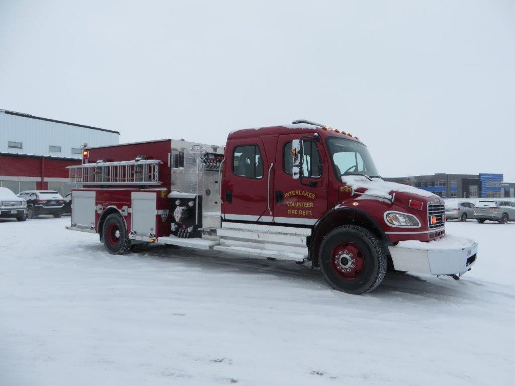 CaribooRD's tweet image. Four of our #volunteer fire departments are proud owners of new fire engines: Interlakes, Kersley, Lone Butte &amp;amp; Forest Grove.

We're also ordering new trucks for Barlow Creek and Deka Lake VFDs this fall, to arrive in 2021.

Learn more: bit.ly/2U0Wdo7