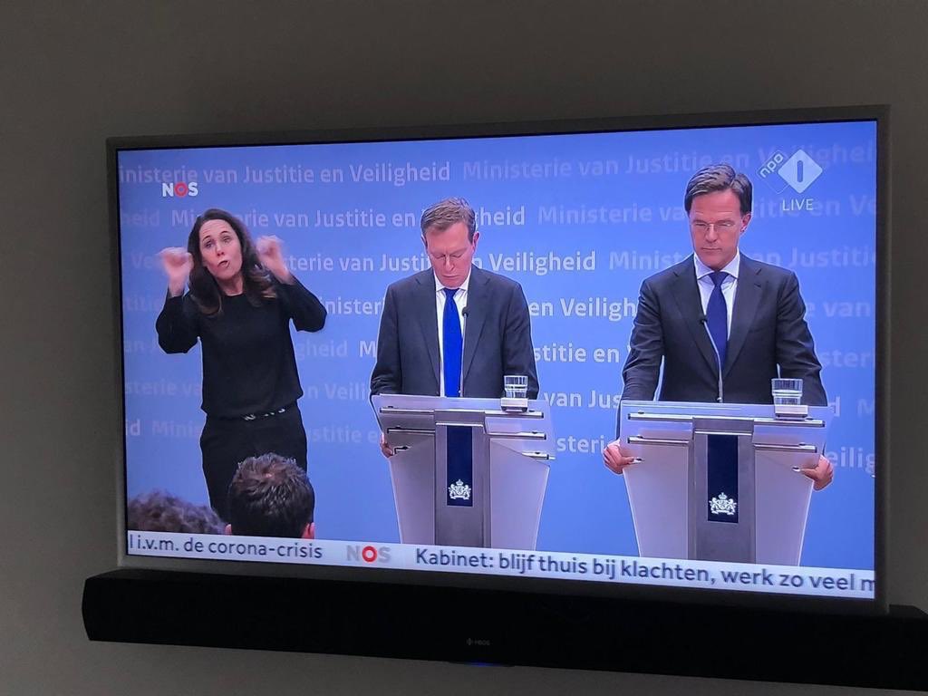 Haha moest gelijk aan Konigin Maxima en <a href="/rubenvdmeer/">Ruben van der Meer</a> denken bij deze foto.... 🙈😂