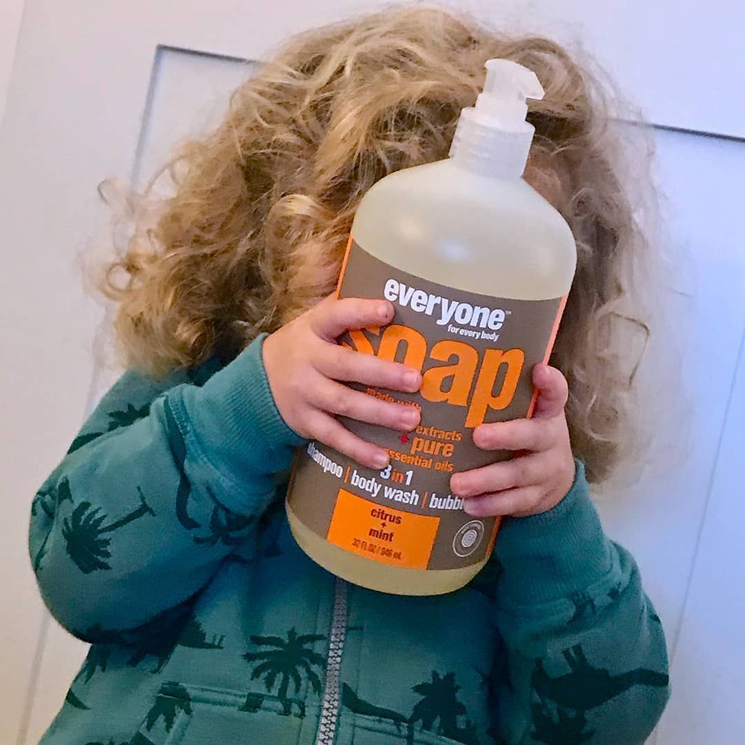 everyoneproduct's tweet image. We believe our customers have a right to know what is being put in their products - no hiding behind loopholes or shortcuts. You can find our full list of ingredients on the back label of every bottle. #EWGVerified #safecosmetics