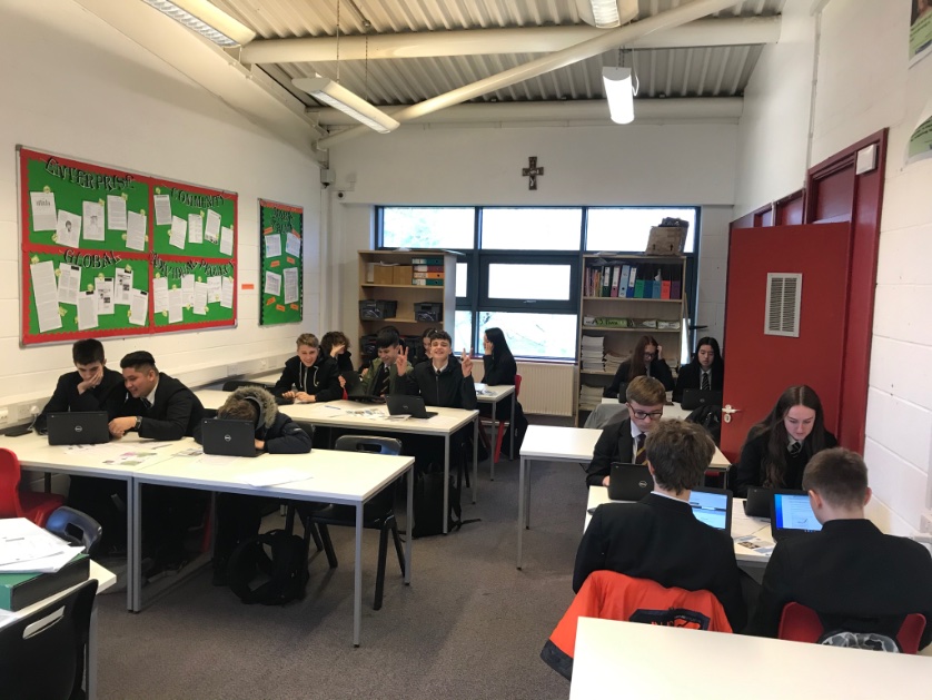vysvale's tweet photo. gwych i @strichardgwyn ar gyfer y #PSEDay gyda Gwasanaethau Etholiadol @vogcouncil yn annog cofrestru pleidleiswyr a chyfranogiad ieuenctid @VOGYouthMayor 
#youthparticipation #votesat16 https://t.co/rSE7qr82NH