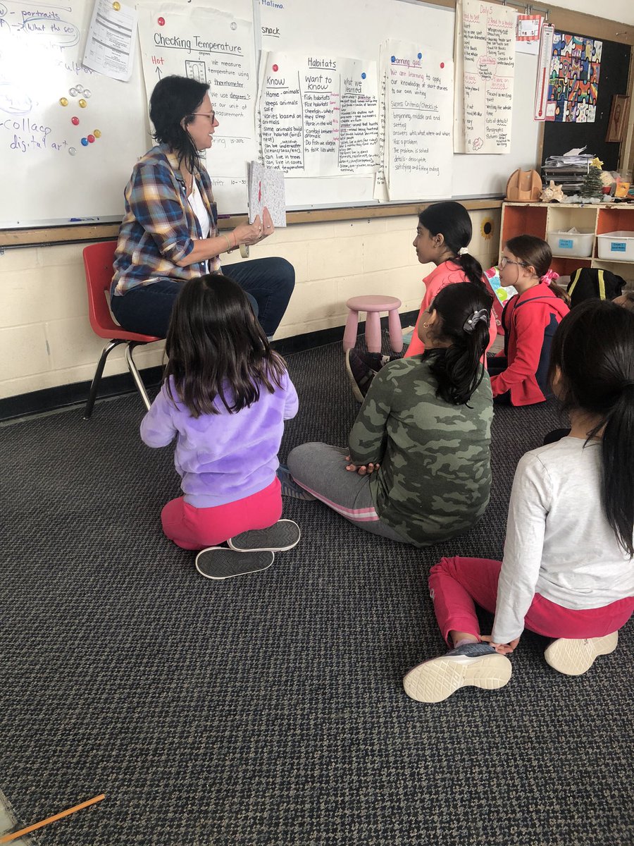 SuperOgden's tweet photo. So happy to have had Leslie from #TDSBCreates spend all morning with Room 11. We talked about natural elements we see in our community, sketched native plants and animals, and began to stitch! @TDSB_Ogden https://t.co/aMPvr0bQpG