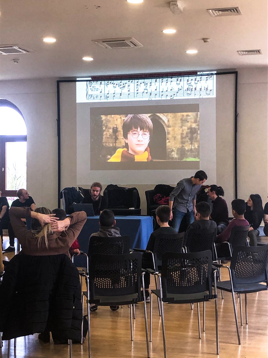 Concert_Lorrain's tweet photo. Ce matin, les L3 Conception et mise en œuvre de projets culturels de l’Université de Lorraine ont animé différents ateliers à l’Arsenal de Metz pour les scolaires. Objectif : les préparer à la pièce de théâtre musicale « Bach is Back » en co-production avec la Cité Musicale ! https://t.co/hBGNqTcCWJ