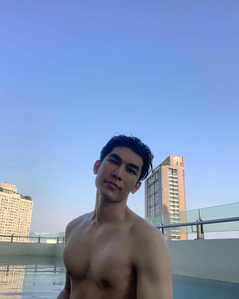 Ekkey_69's tweet photo. สิ่งที่คนอื่นโฟกัส.           สิ่งที่ฉันโฟกัส 😳😳😳😳😳😳😳😳😳😳😳😳😳😳

#MewSuppasit
#mewlions
#หวานใจมิวกลัฟ https://t.co/P1GWtLEE7B