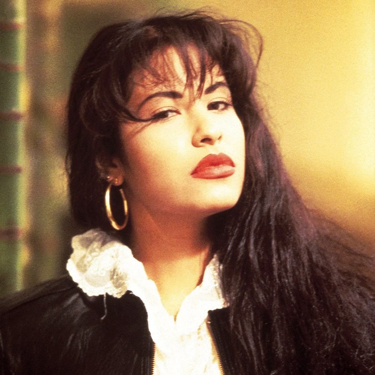 sampleplatter88's tweet photo. Since March is #WomensHistoryMonth, tonight’s set is dedicated to the ladies ❤️ I’ll be playing some Whitney, Rihanna, Lizzo, Selena, and many more. Lmk if you have any suggestions! https://t.co/VT1Np0TEqT
