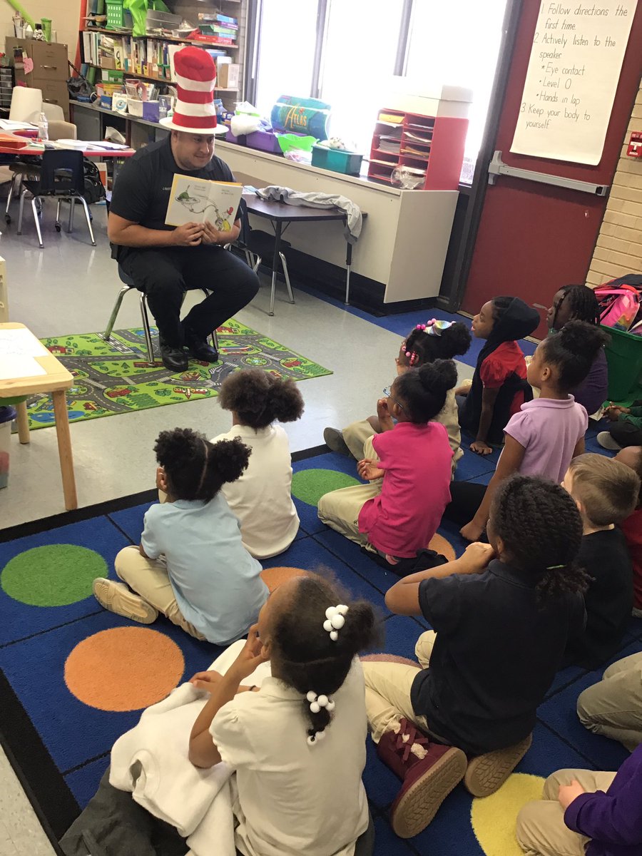 Thank you <a href="/SalisburyNCPD/">SalisburyPD</a> and Officer Martinez for coming and reading to our class! #readacrossoverton <a href="/OES_Explorers/">Overton Elementary</a>