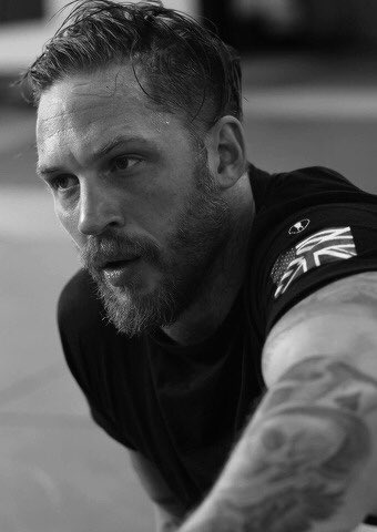 ebxhardy's tweet photo. Tom Hardy photographed by Greg Williams - is what we all need on our tl today https://t.co/nKmNoN5R78