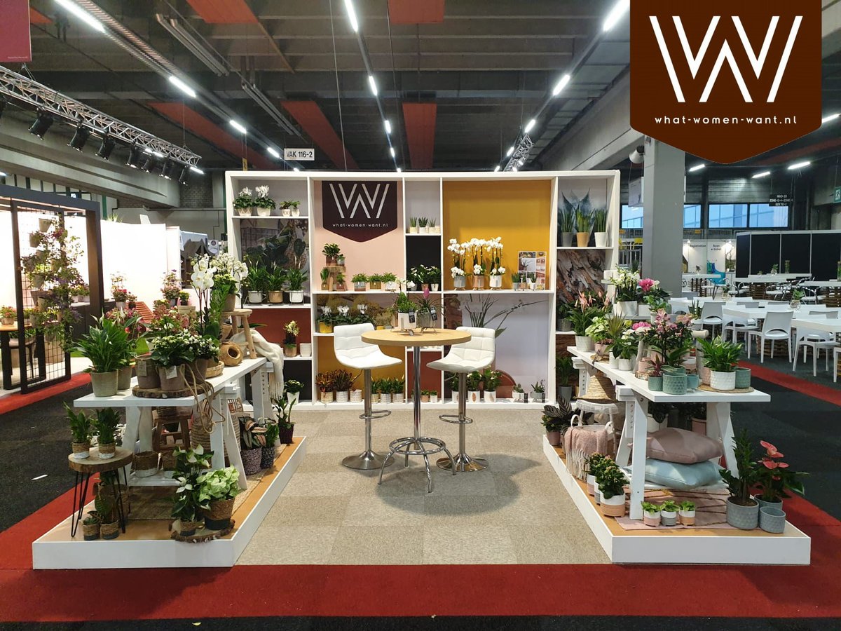 Wij laten op de <a href="/RFHTradeFair/">Trade Fairs by Royal FloraHolland</a> in standnr. 19.8 de allernieuwste collecties zien.
Kom snel nog kijken!