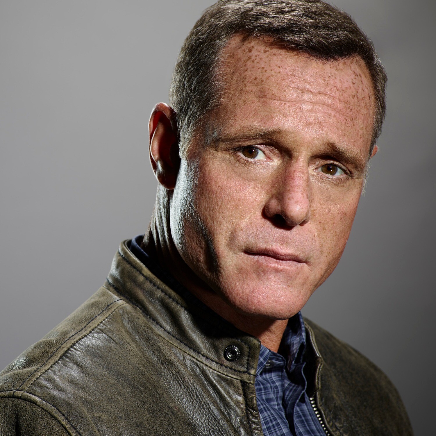 The tough guy from \Chicago P.D.\, Jason Beghe has his birthday today! Happy birthday, Hank! 