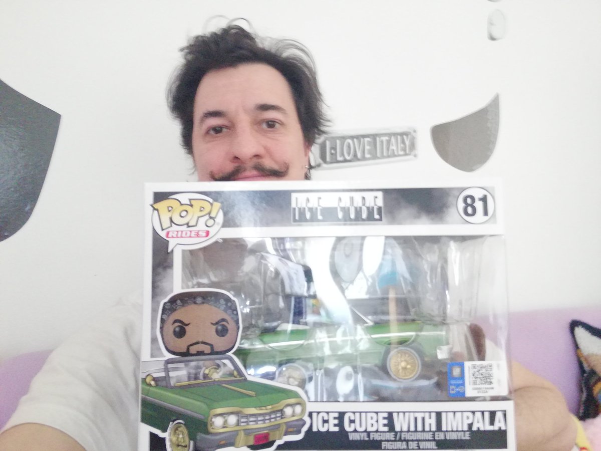 #Covid_19
Day 1 #tuttochiuso
#iorestoacasa con la nuova Funko pop appena presa: <a href="/icecube/">Ice Cube</a>
<a href="/OriginalFunko/">Funko</a>