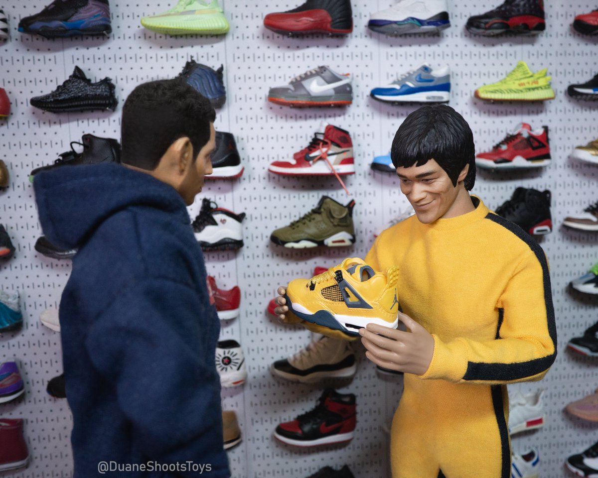 Bruce picks up some fresh new kicks for his collection! #BruceLee #SneakerShopping #ToyPhotography @brucelee @ComplexSneakers @JLaPuma