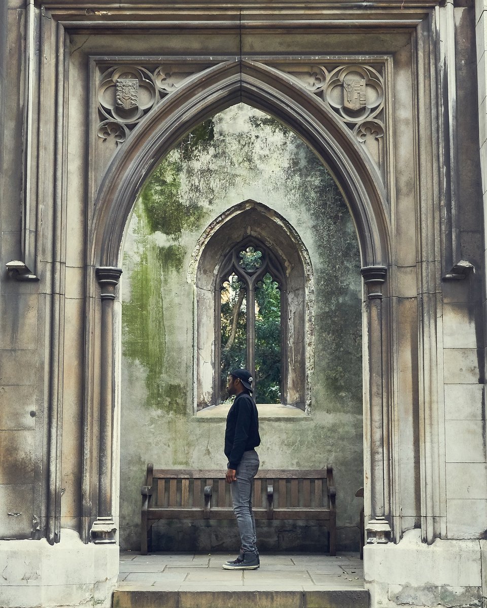Picturesque ruins. Overrun by nature. Nestled in the midst of London. St Dunstan-in-the-East, is definitely a must-visit location for history buffs and nature lovers alike seeking an excellent respite from the hustle and bustle of the city: bit.ly/2IwupTd
