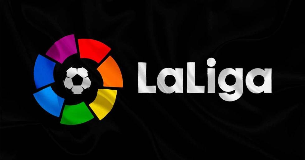 GlobalFantasyUM's tweet photo. OFICIAL: @LaLiga suspende la competición de manera provisional durante las dos próximas semanas, después se valorará como sigue la situación y si se reactiva la competición. 

Por nuestra parte nos queda decir que nuestro blog y contenido también se suspende hasta nuevo aviso. https://t.co/gA6JLzmO0U