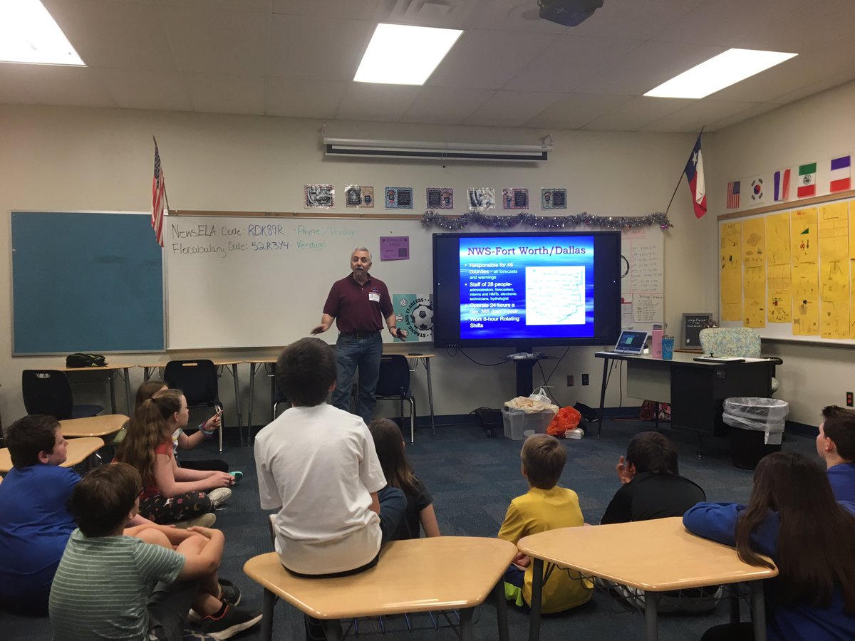 DecaturISDGT's tweet image. #DISjourney students are learning about many different careers today. Thank you to all who are sharing knowledge at Career Day!