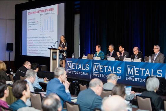 Эрдэнэ Ресурсийн гүйцэтгэх захирал Петер Акерли эрдсийн зах зээлийн шинжээч Гвен Престонтой ярилцахдаа Хөндий Алтны Дүүргийн хайгуулын боломжуудыг хѳндлѳѳ. Ярилцлагыг доорх линкээр сонирхоорой. bit.ly/ERD_Exploratio…