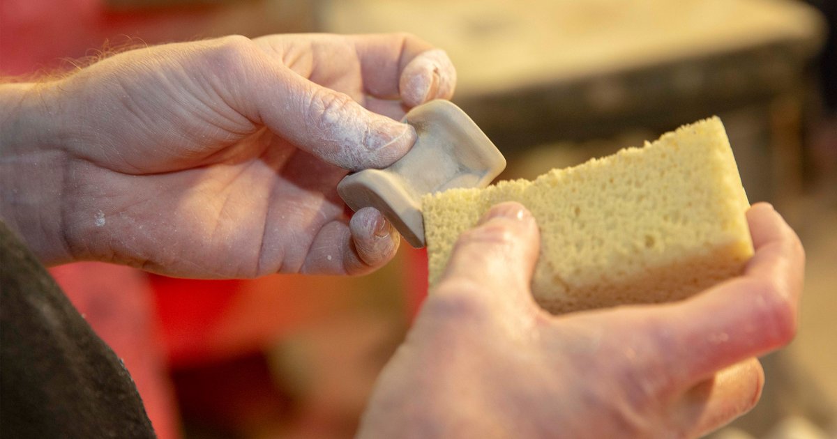 H&E Smith Ltd tweet media