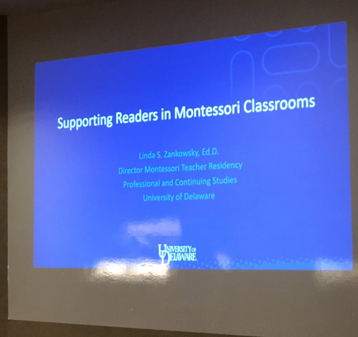 GaleJulian's tweet image. Exited about this! #SupportingReaders #WEHEARTMONTESSORI